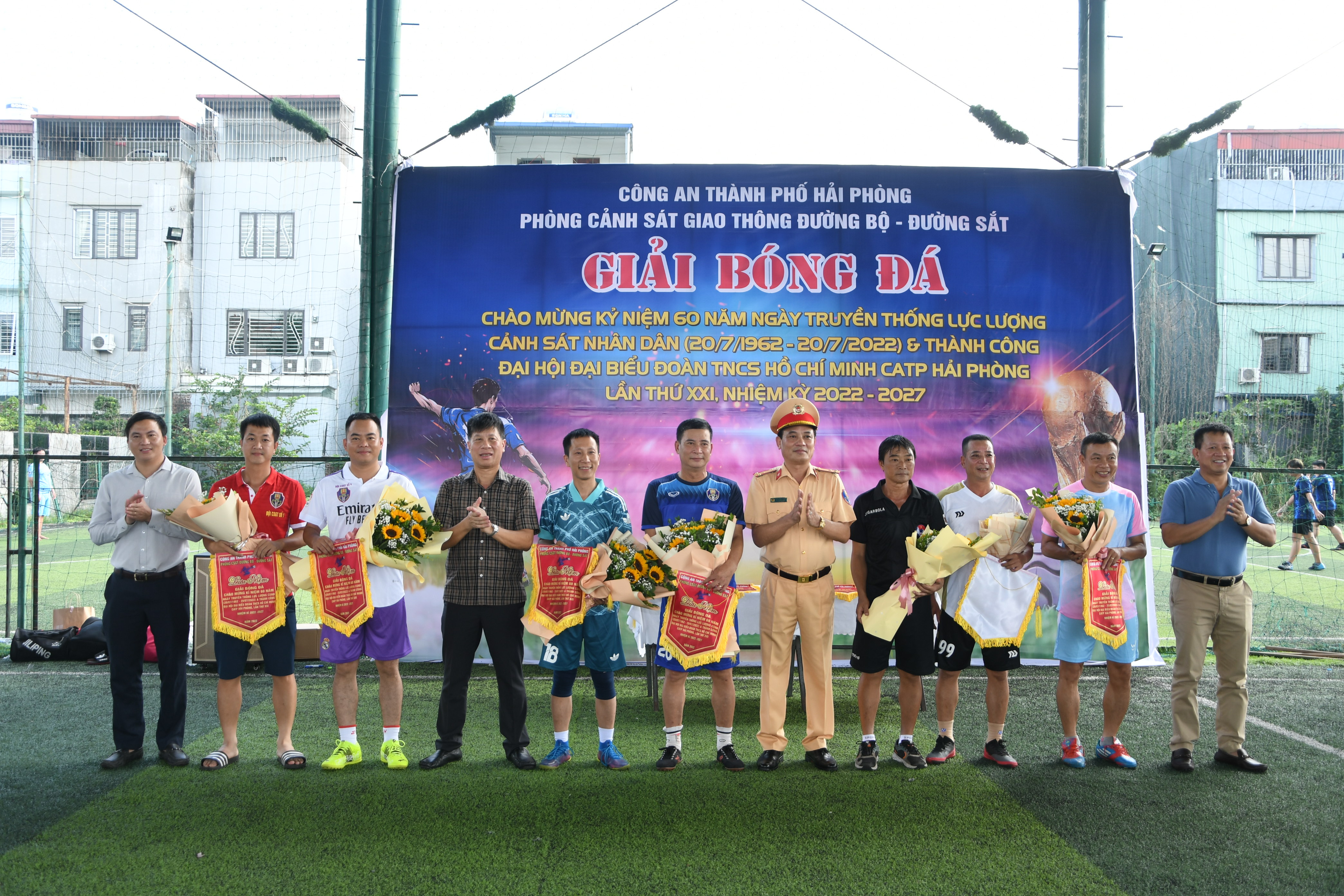 Phòng Cảnh sát đường bộ- đường sắt: Tổ chức giải bóng đá chào mừng kỷ niệm 60 năm Ngày truyền thống lực lượng Cảnh sát nhân dân